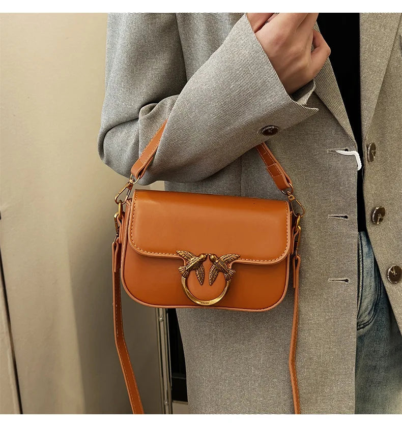 Fashionable Retro High-texture Handbag for Women