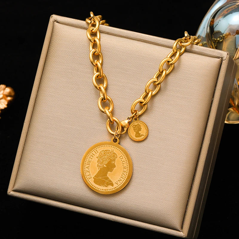 Stainless Steel Metal Gold Color Sun Pendant Necklace for Women