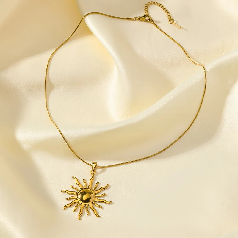 Stainless Steel Metal Gold Color Sun Pendant Necklace for Women