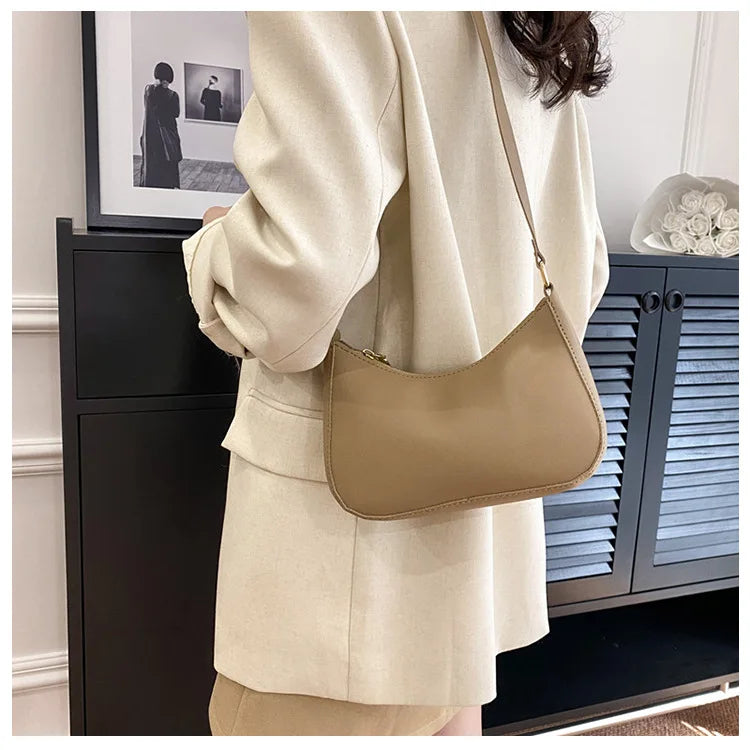 Fashionable and trendy solid-color handbag for Women